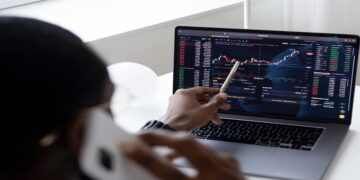 Guía para Principiantes sobre Inversión en la Bolsa de Valores: Consejos Esenciales para Iniciar tu Viaje