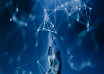 Ampliando el Acceso a la Codificación Mejorada por AI a través de Colab