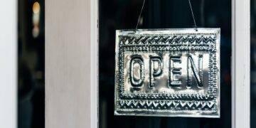 Navigando el Cambiante Paisaje Económico: Una Guía de Supervivencia para Pequeños Negocios