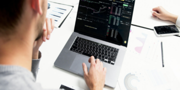 Navegando por el Paisaje de Inversiones: Estrategias para Inversionistas Principiantes