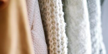 6 Marcas de Moda de Aretes que Establecen Tendencias para Elevar tu Estilo