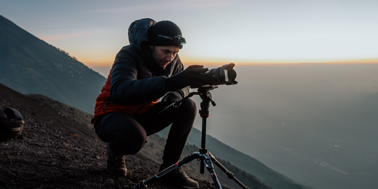 Manfrotto: Una mirada profunda a la excelencia en equipos fotográficos