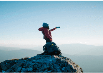 Conectividad global simplificada con eSIM FLAG